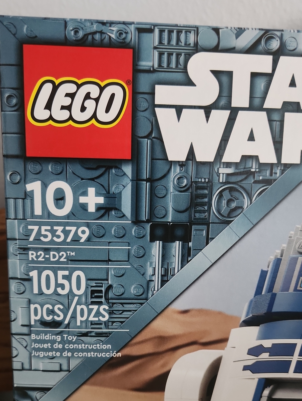 NWT LEGO Star Wars R2-D2 In Box Sealed Complete - Picture 2 of 5